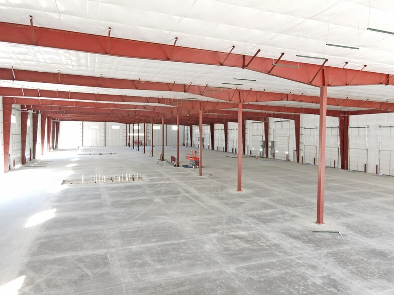 More Photos Of 3300-3310 Mound Rd, Joliet Warehouse For Lease
