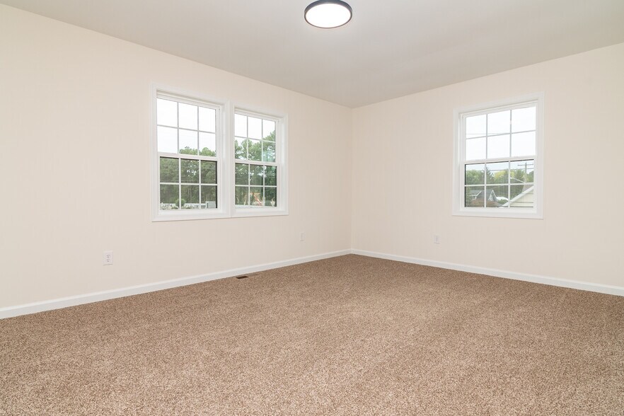 More Photos Of 105 E Adams St, Georgetown Apartments For Sale