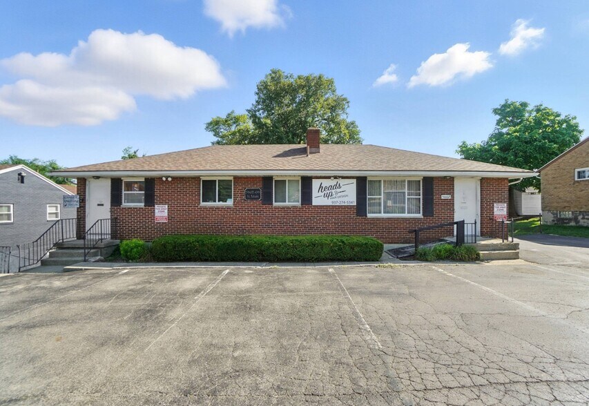 Primary Photo Of 5402-5404 N Main St, Dayton Office For Sale