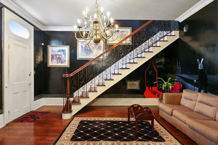 More Photos Of 1030 Burgundy St, New Orleans Apartments For Sale