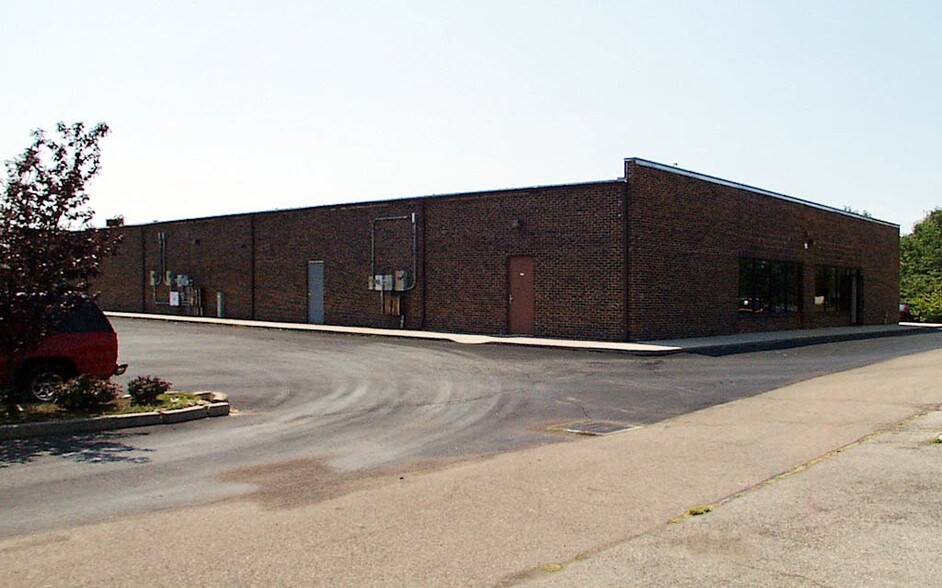 More Photos Of 2290 Lakeview Dr, Beavercreek Medical For Lease