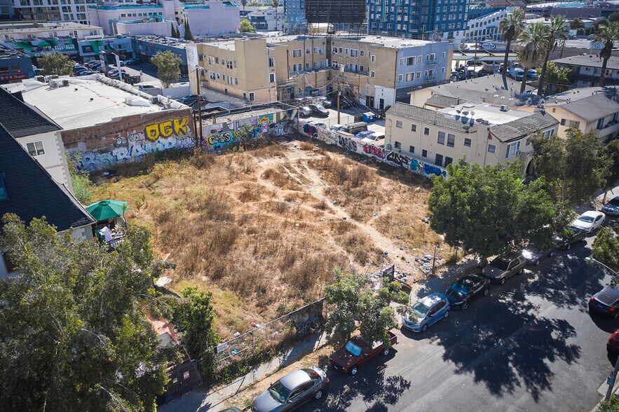 More Photos Of 728 S Manhattan Pl, Los Angeles Land For Sale