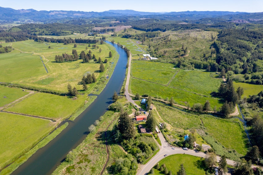 More Photos Of 25 Fraser Rd W, Tillamook Lodge Meeting Hall For Sale