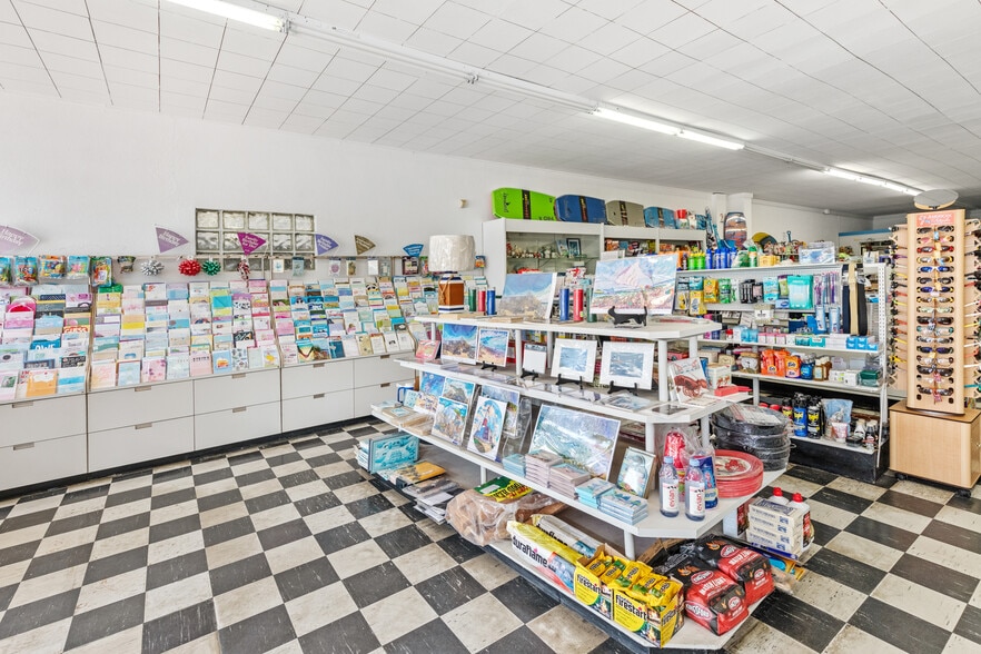 More Photos Of 809 Montauk Hwy, Montauk Auto Repair For Sale