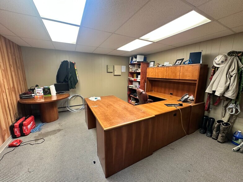 More Photos Of 2450 S 32nd St, Billings Warehouse For Sale