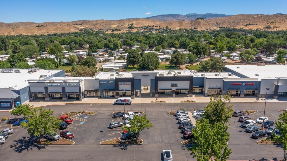 More Photos Of 6910-7100 W State St, Boise Storefront For Sale