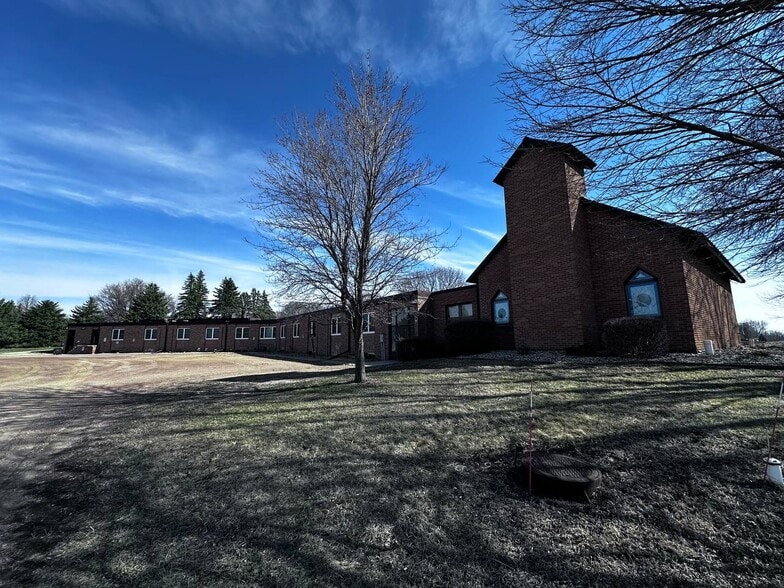 Primary Photo Of 303 Broadway St S, Trimont Hospital For Lease