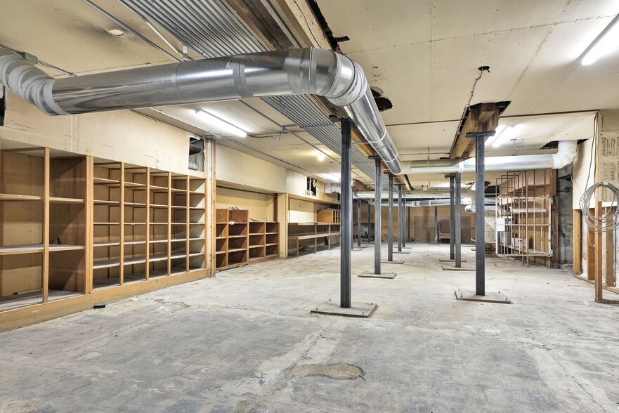 More Photos Of 1309-1311 1st St S, Nampa Storefront Retail Office For Sale