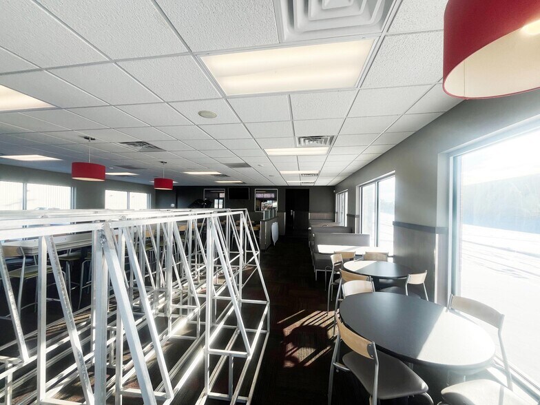 More Photos Of 527 E Highway 20, Valentine Fast Food For Sale