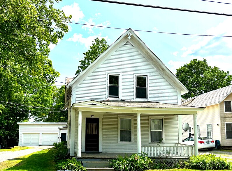 More Photos Of 22 Chestnut St, Brattleboro Apartments For Sale