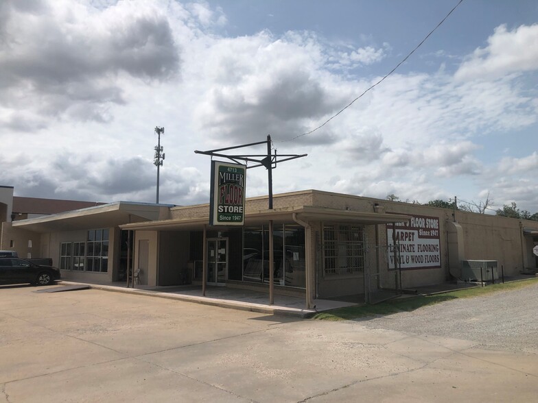 Primary Photo Of 4713 NW 10th St, Oklahoma City Freestanding For Sale