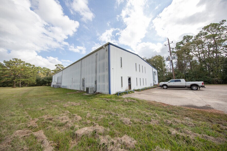 More Photos Of 4421 Theiss Rd, Humble Warehouse For Sale