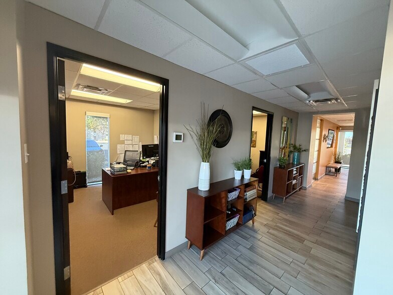 More Photos Of 402 E Southern Ave, Tempe Office For Lease