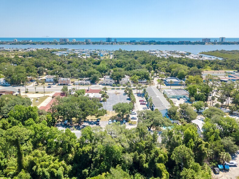 More Photos Of 1835 S Segrave St, South Daytona Apartments For Sale