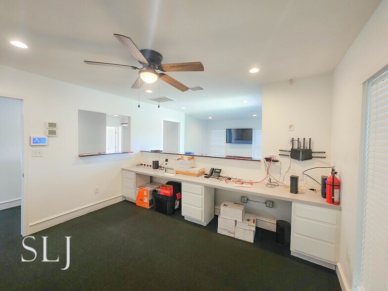 More Photos Of 2928 Inwood Rd, Dallas Medical For Lease