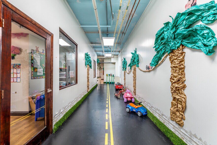 More Photos Of 25 SW 9th St, Miami Coworking Space