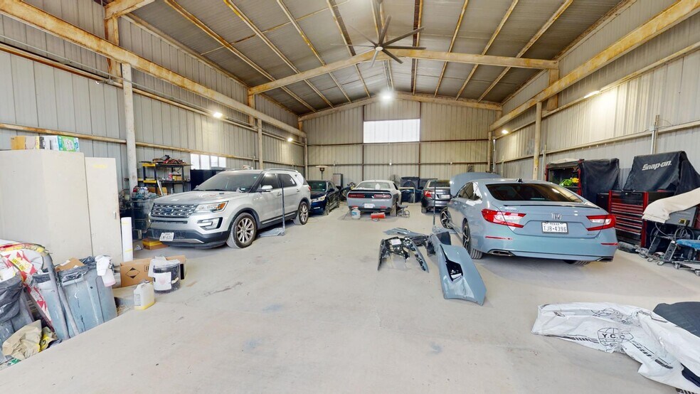 More Photos Of 23451 I 35, Kyle General Retail For Lease