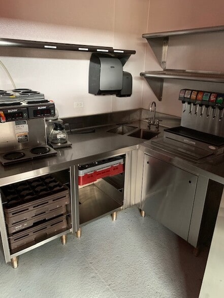 More Photos Of 718 Central Park Ave, Scarsdale Restaurant For Sale