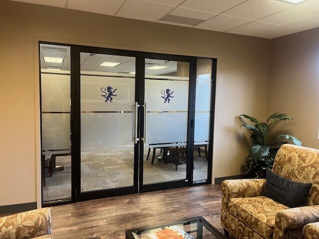 More Photos Of 100 Bradford Rd, Wexford Medical For Lease