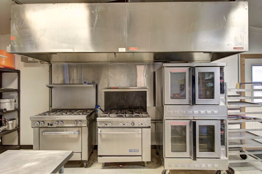 More Photos Of 700 9th St W, Columbia Falls Restaurant For Sale