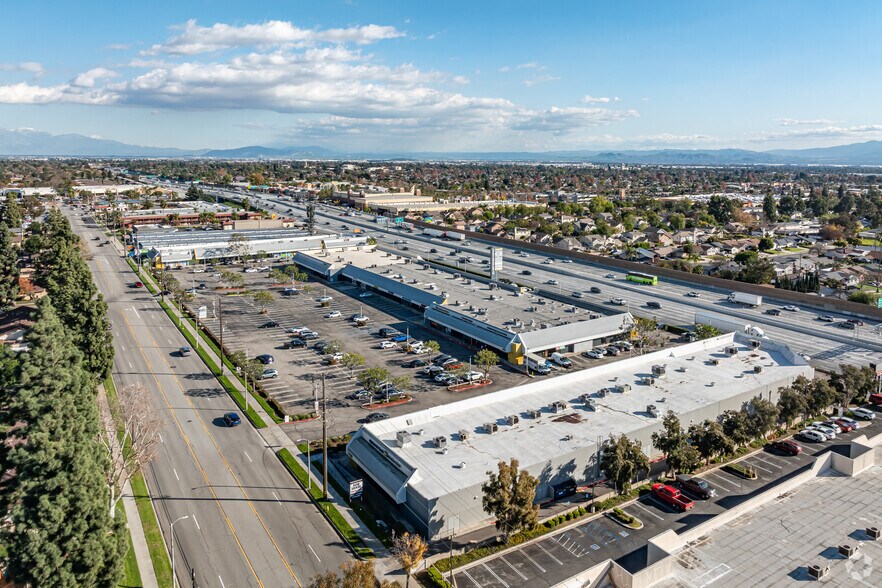 More Photos Of 1348-1438 W 7th St, Upland Unknown For Lease