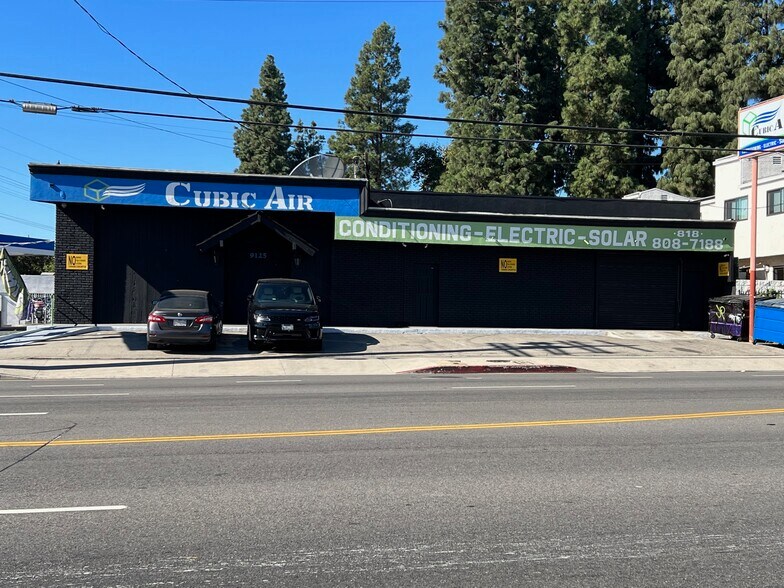 More Photos Of 9121 Woodman Ave, Arleta Storefront Retail Office For Sale
