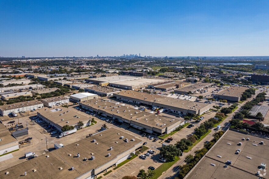 More Photos Of 10430 Shady Trl, Dallas Industrial For Sale