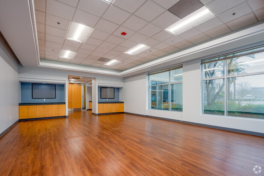 More Photos Of 2101 Arena Blvd, Sacramento Office For Sale