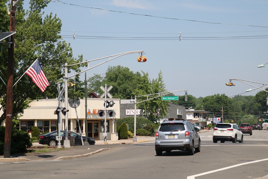 More Photos Of 39 Highwood Ave, Tenafly Restaurant For Sale