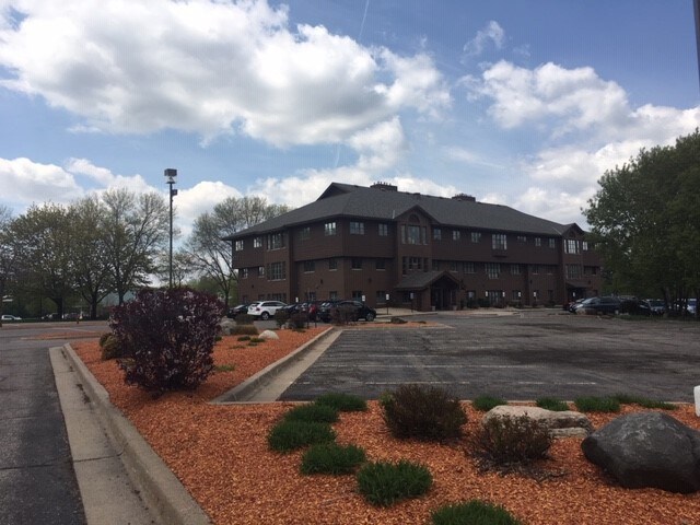 More Photos Of 277 Coon Rapids Blvd NW, Coon Rapids Office For Lease