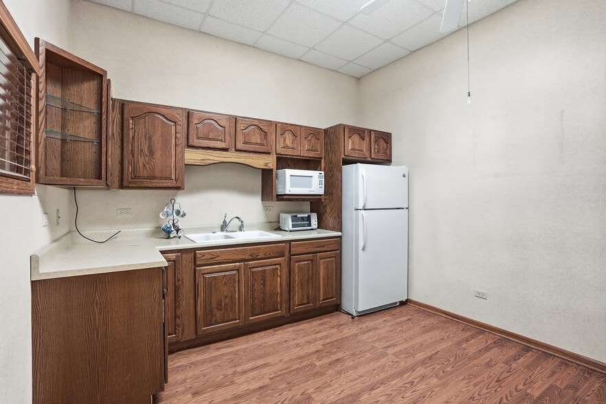 More Photos Of 8025 Wicker Ave, Saint John Storefront Retail Office For Sale
