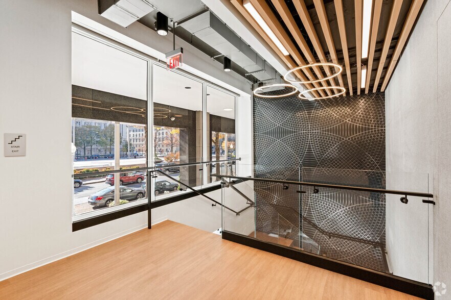 More Photos Of 1331 Pennsylvania Ave NW, Washington Office For Lease