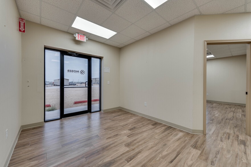 More Photos Of 3922 S County Road 1233, Midland Industrial For Lease