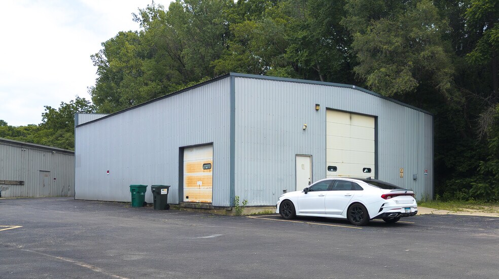 Primary Photo Of 2410 N Broadway, Rochester Storefront Retail Office For Lease