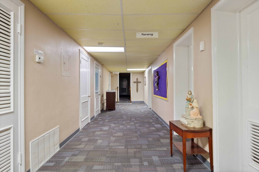 More Photos Of 1301 17th St, Columbus Specialty For Sale