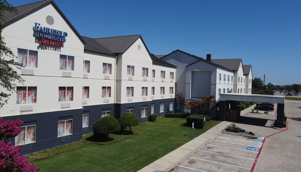 More Photos Of 3701 NE Loop 820, Fort Worth Hotel For Sale