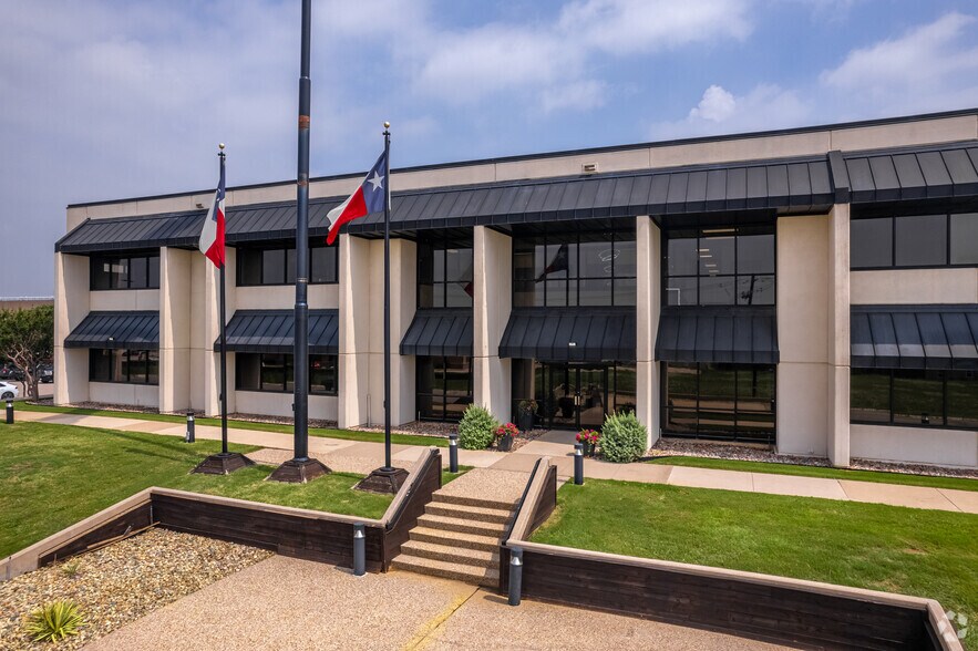 More Photos Of 5751 Kroger Dr, Fort Worth Office For Lease