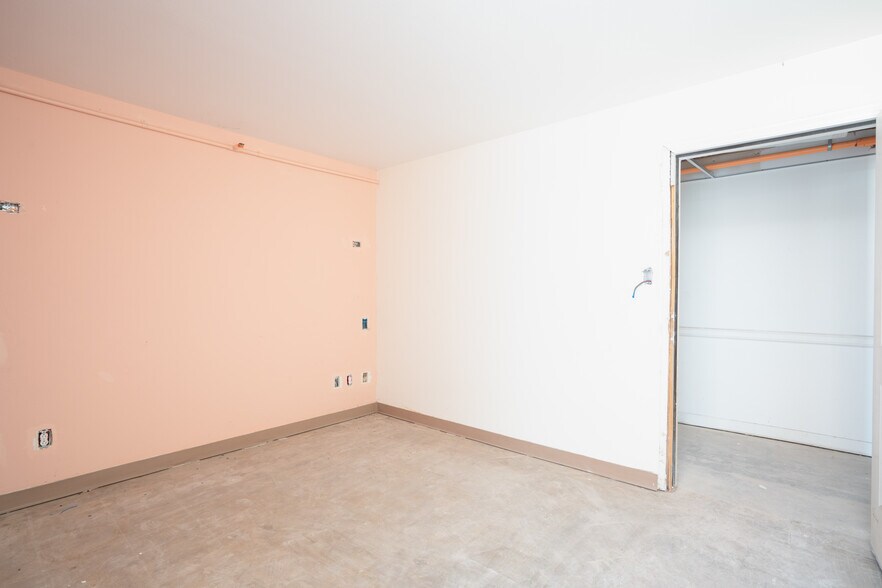 More Photos Of 2301 E Expressway 83, Donna Hotel For Sale