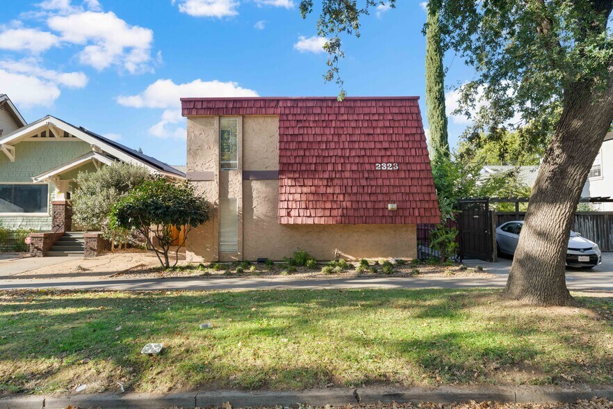More Photos Of 2323 W St, Sacramento Apartments For Sale