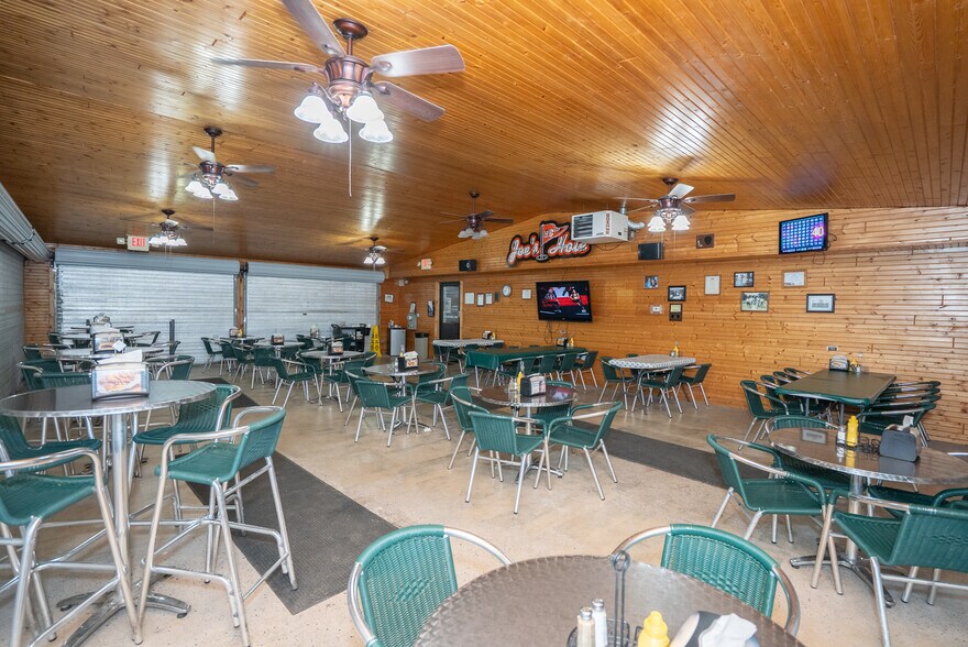 More Photos Of 596 Busha Hwy, Marysville Bar For Sale