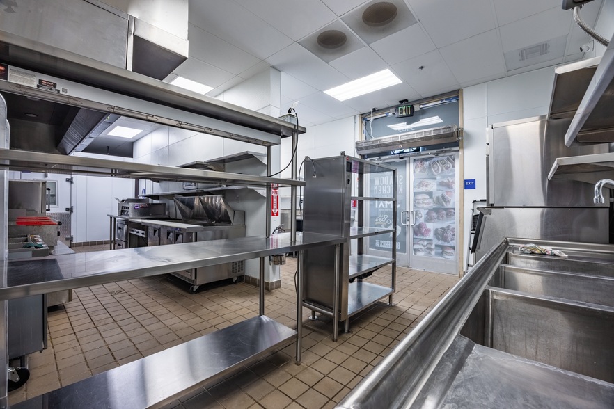 More Photos Of 3409 Arden Way, Sacramento Fast Food For Sale