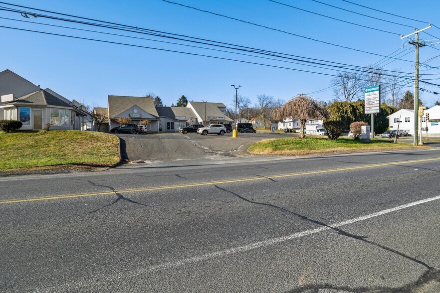 More Photos Of 343 N Westfield St, Feeding Hills Unknown For Lease
