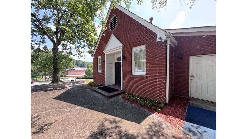 More Photos Of 530 Clifton St SE, Atlanta Specialty For Sale