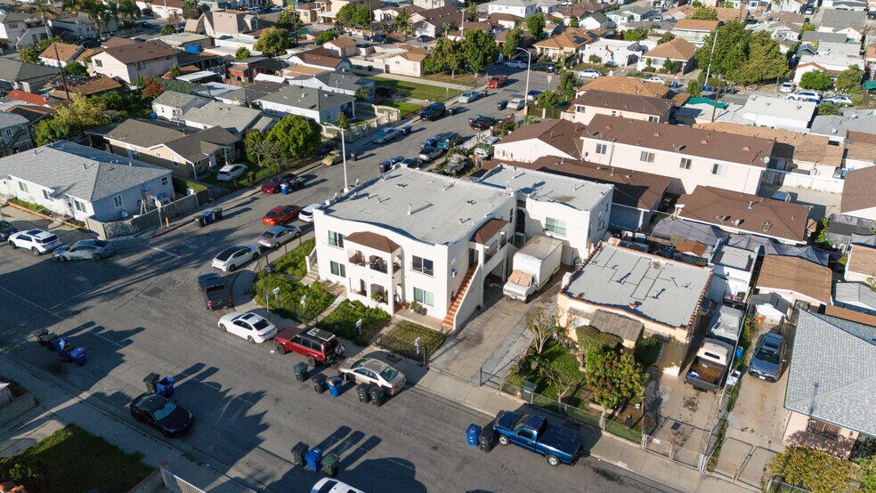 More Photos Of 545 Eastmont Ave, East Los Angeles Apartments For Sale