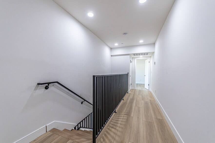 More Photos Of 5436 Romaine St, Los Angeles Apartments For Sale