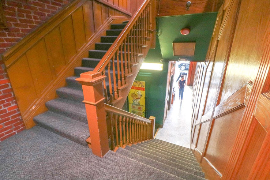 More Photos Of 619-623 S Olive St, Los Angeles Loft Creative Space For Lease