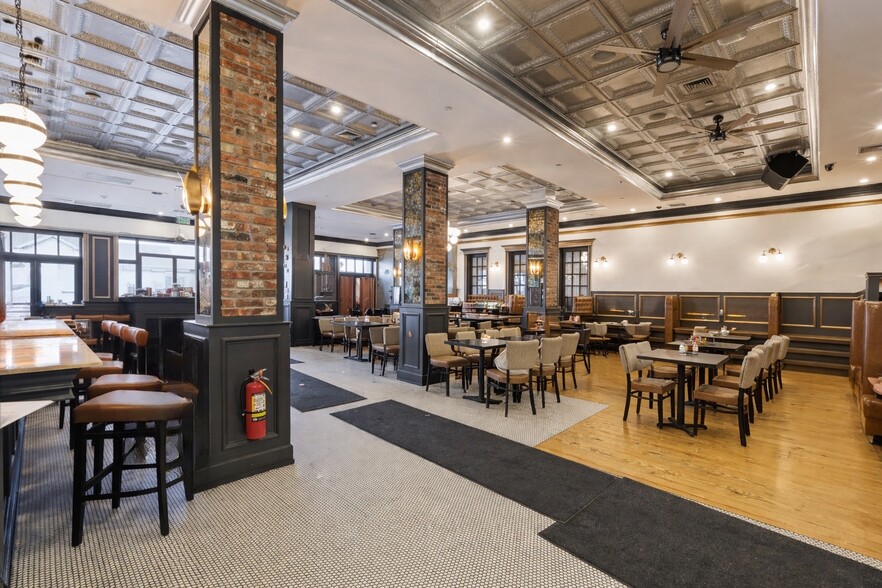 More Photos Of 20 W Park Ave, Long Beach Storefront Retail Office For Sale