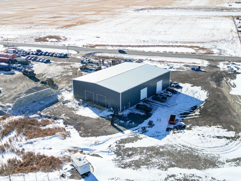 More Photos Of 251223 Sunshine Rd, Rocky View No 44 Warehouse For Sale