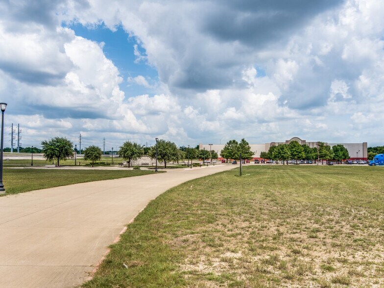 More Photos Of 977 State Highway 121, Allen Land For Sale