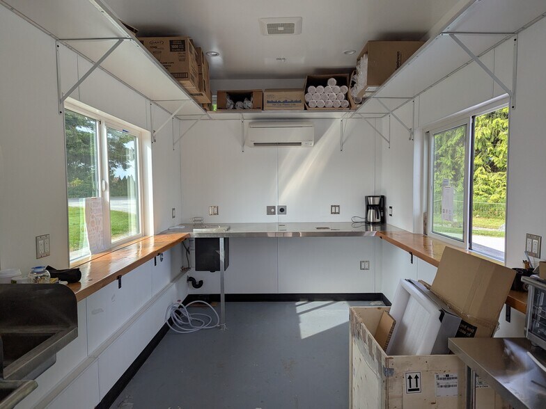 More Photos Of 14965 W Bow Hill Rd, Bow General Retail For Sale